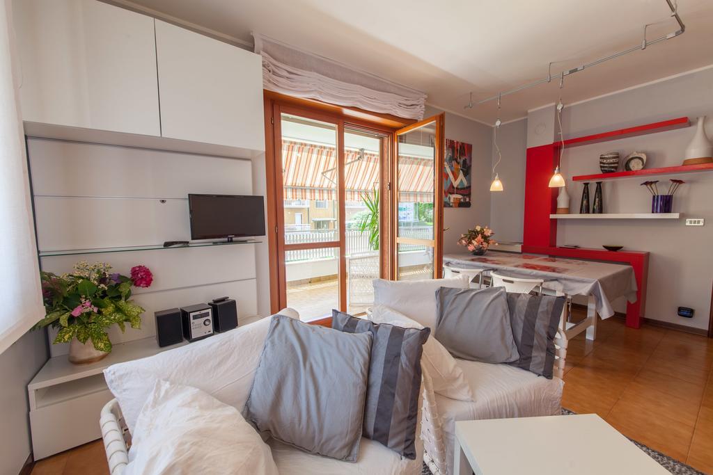 Toti Apartment Udine Esterno foto