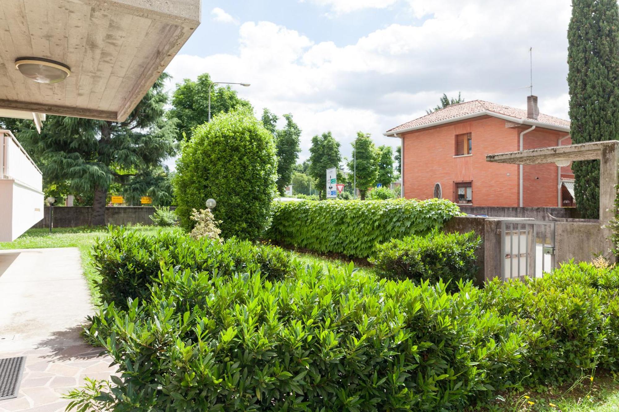 Toti Apartment Udine Esterno foto
